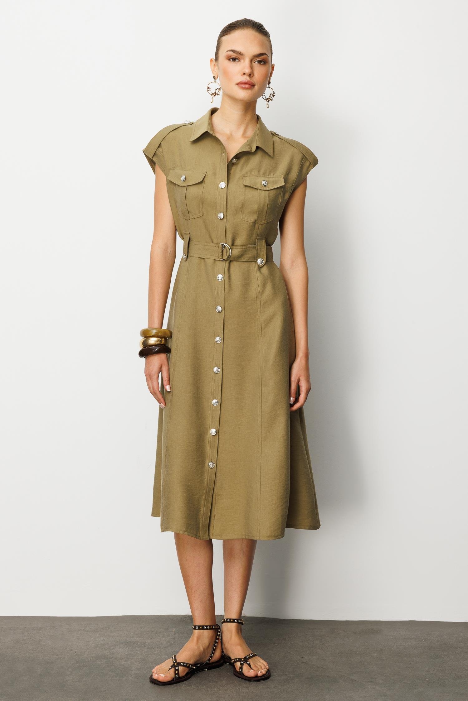 Modailgi  Düşük Omuzlu Apolet ve Kuşak Detaylı Düğme Kapamalı Midi Boy Elbise Haki