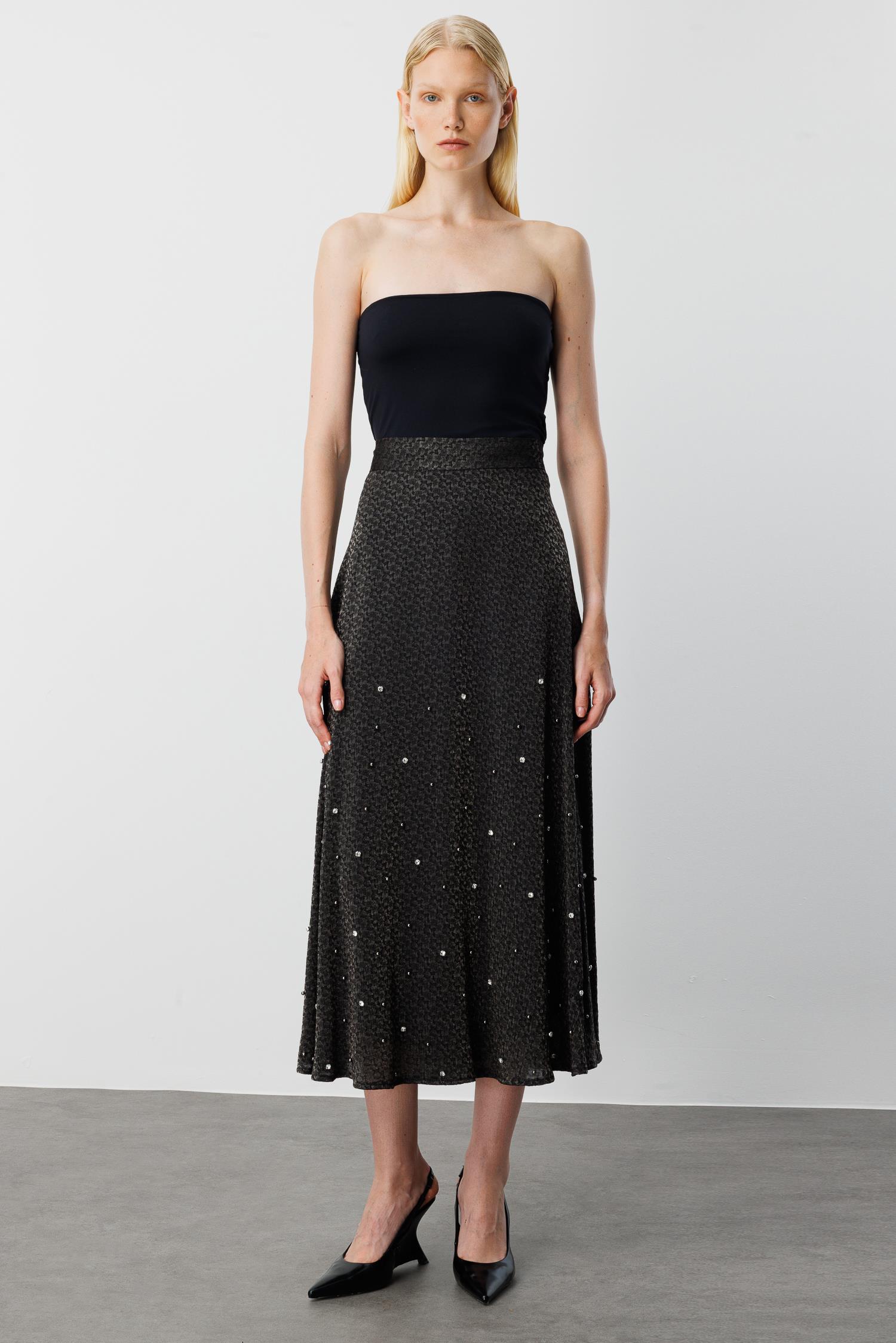 Modailgi  Eteği Taş Ve İnci İşlemeli Uzun Kloş Etek - 15038 Siyah