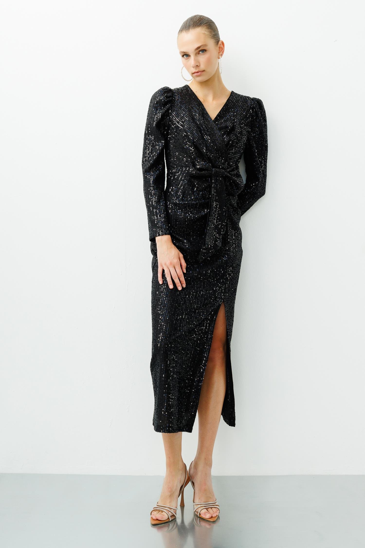 Modailgi  Fiyonk Detaylı Payet Elbise Siyah