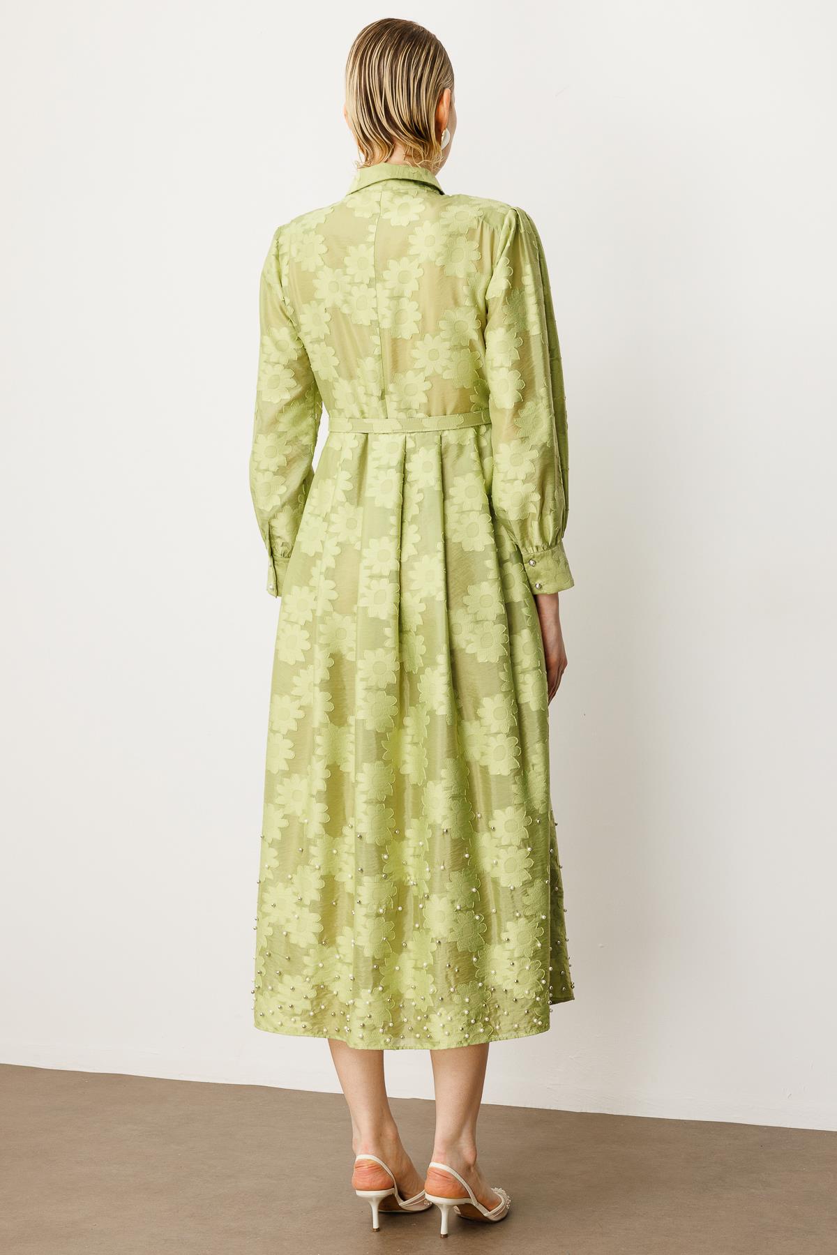 Modailgi  Gömlek Yakalı Yarım Pat Eteği Geniş Pile Detaylı Kemer Akseuarlı Uzun Elbise Yeşil