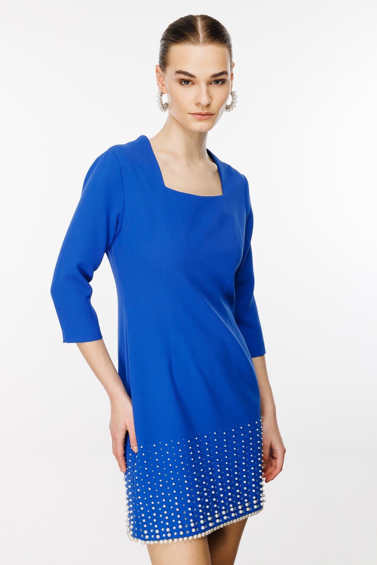 Modailgi  İnci Detaylı Kare Yaka Mini Elbise Saks