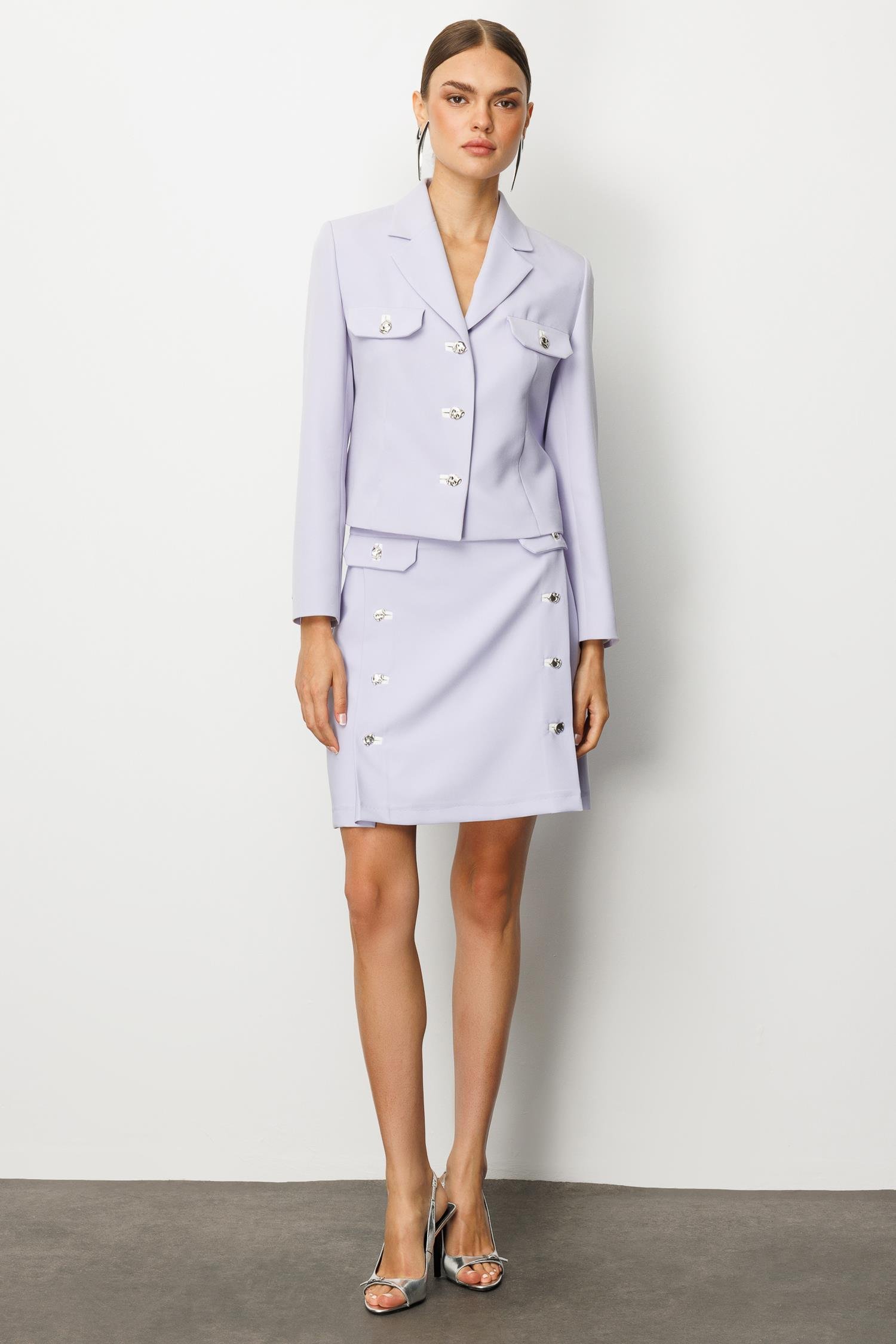 Modailgi  Kelebek Yaka Cep Detaylı Fleto ile Düğme Kapamalı Crop Ceket Lila