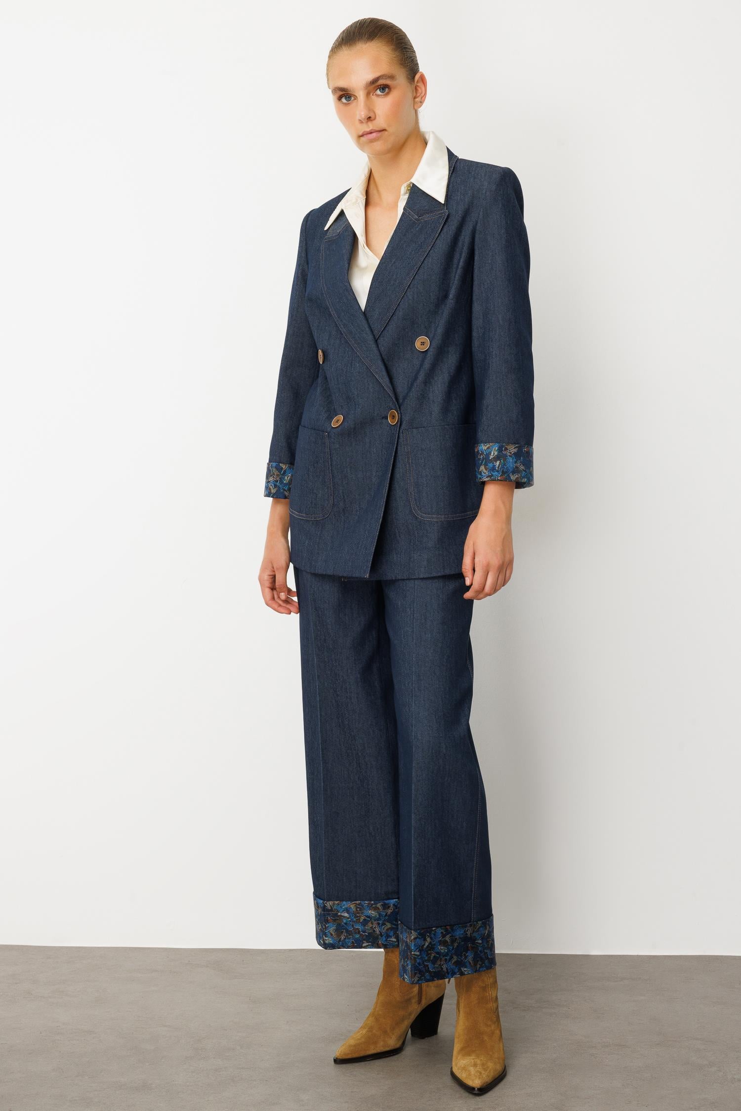 Modailgi  Kırlangıç Yaka Torba Cepli Desenli Duble Kol Tensel Ceket - 40004 Lacivert