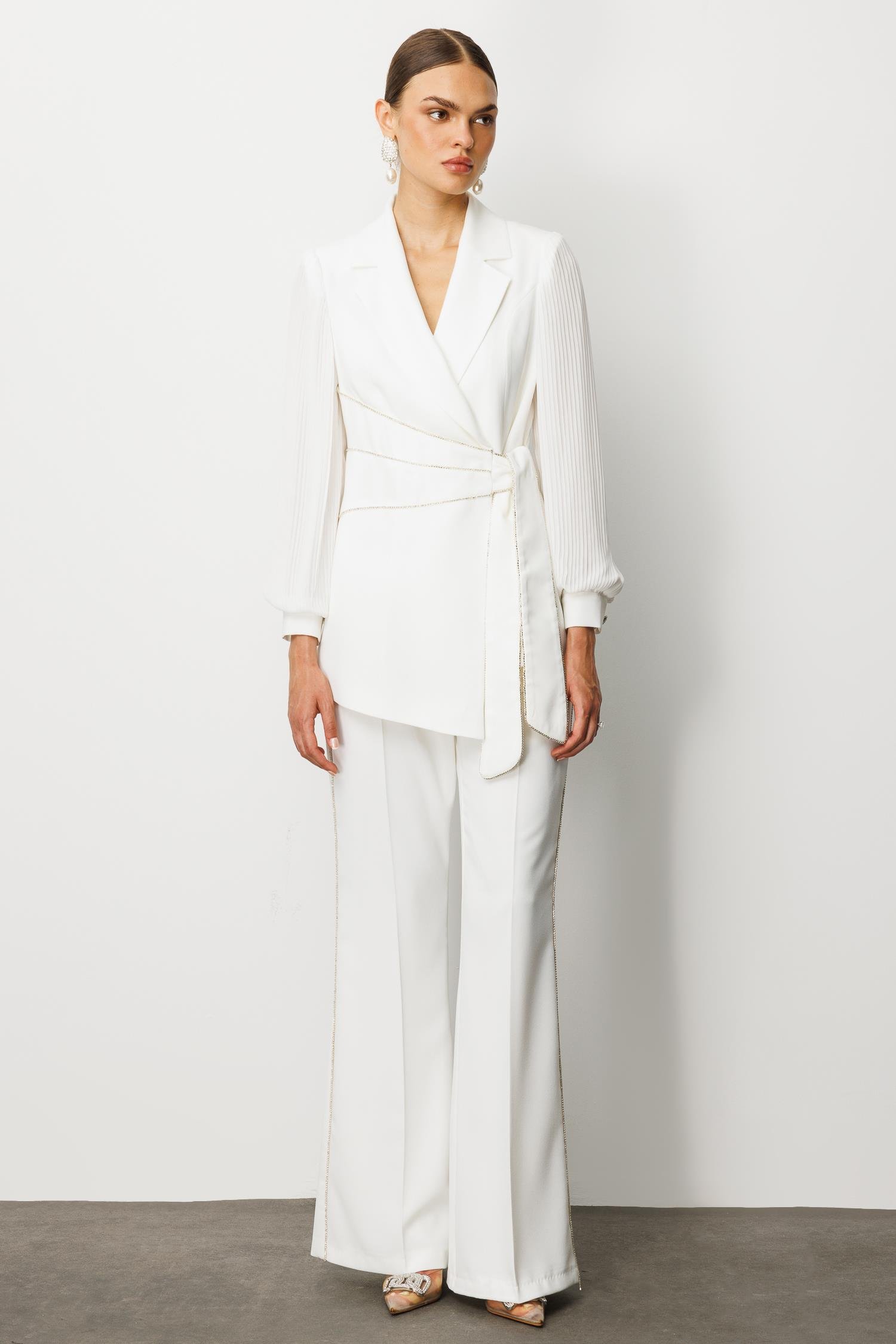 Modailgi  Kolları Piliseli Şerit Aksesuarlı Ceket - 45008 Ekru