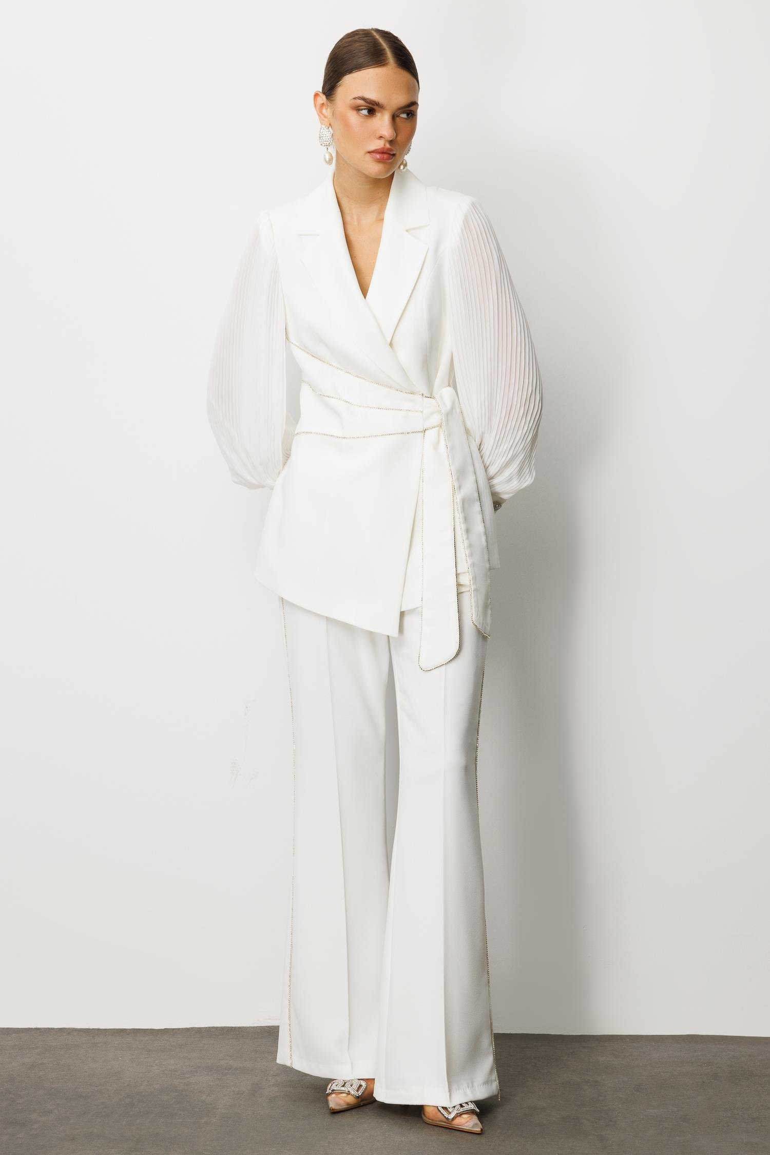 Modailgi  Kolları Piliseli Şerit Aksesuarlı Ceket - 45008 Ekru