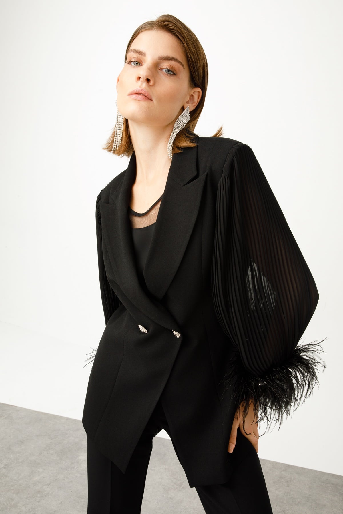 Modailgi  Kolları Pliseli Manşeti Otrisli Ceket Siyah