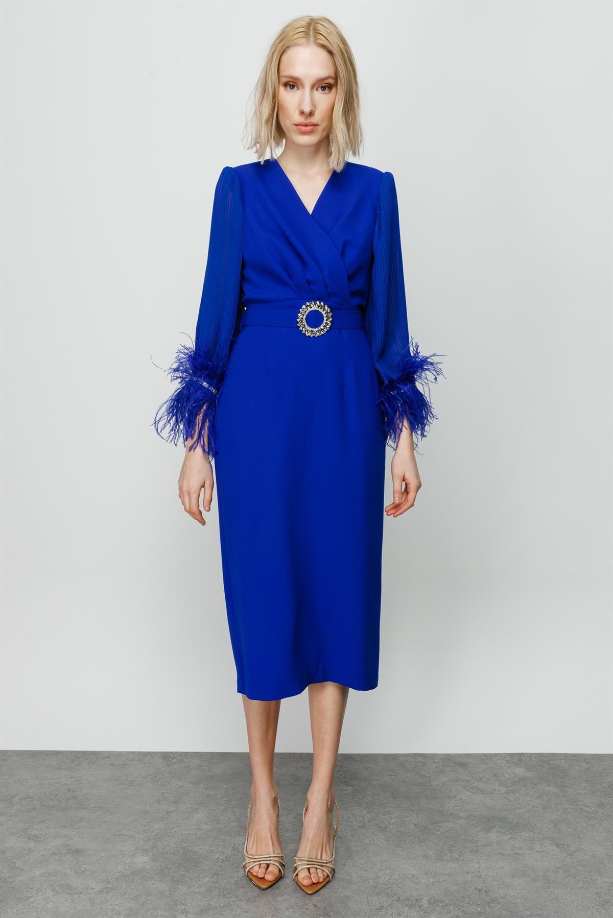 Modailgi  Kolları Pliseli Manşeti Otrişli Uzun Elbise Saks