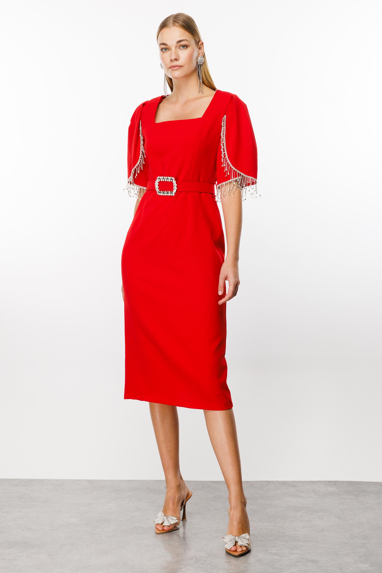 Modailgi  -*Kolları Şerit Aksesuarlı Elbise Kırmızı