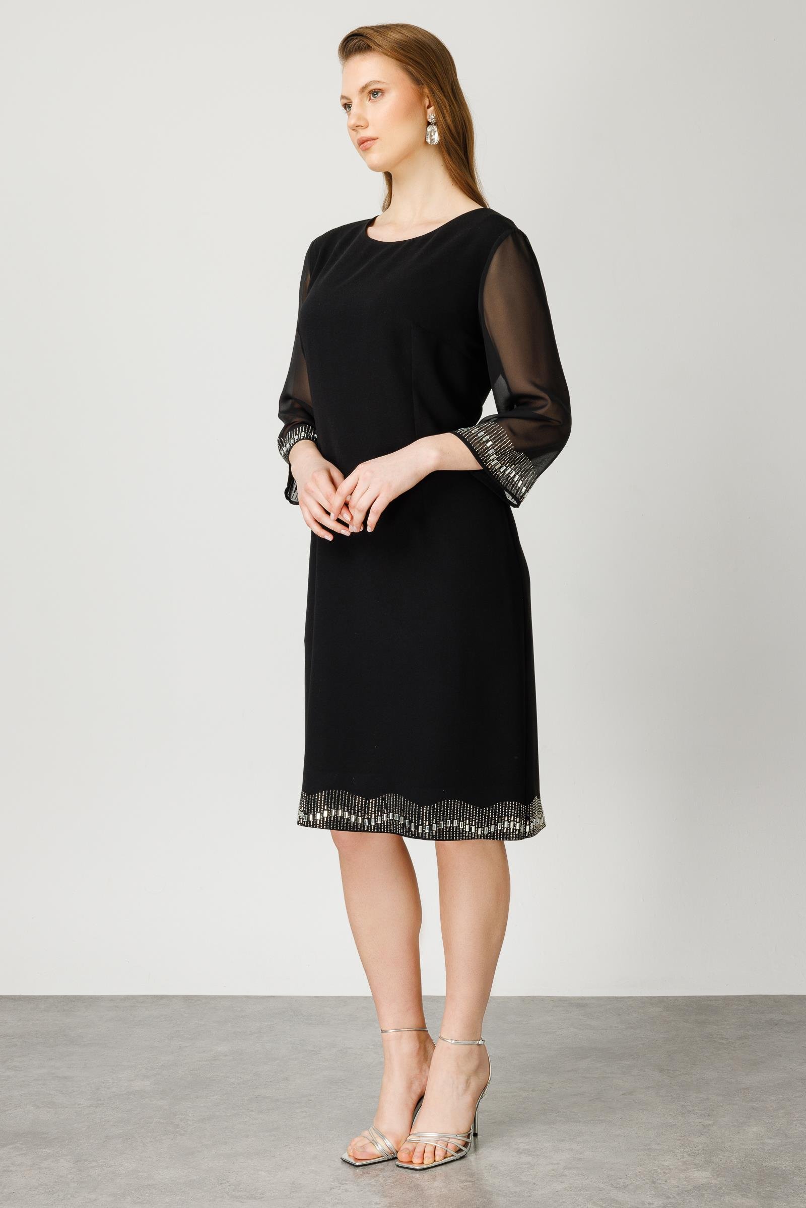 Modailgi  Kolları ve Etek Ucu Taşlı Elbise Siyah