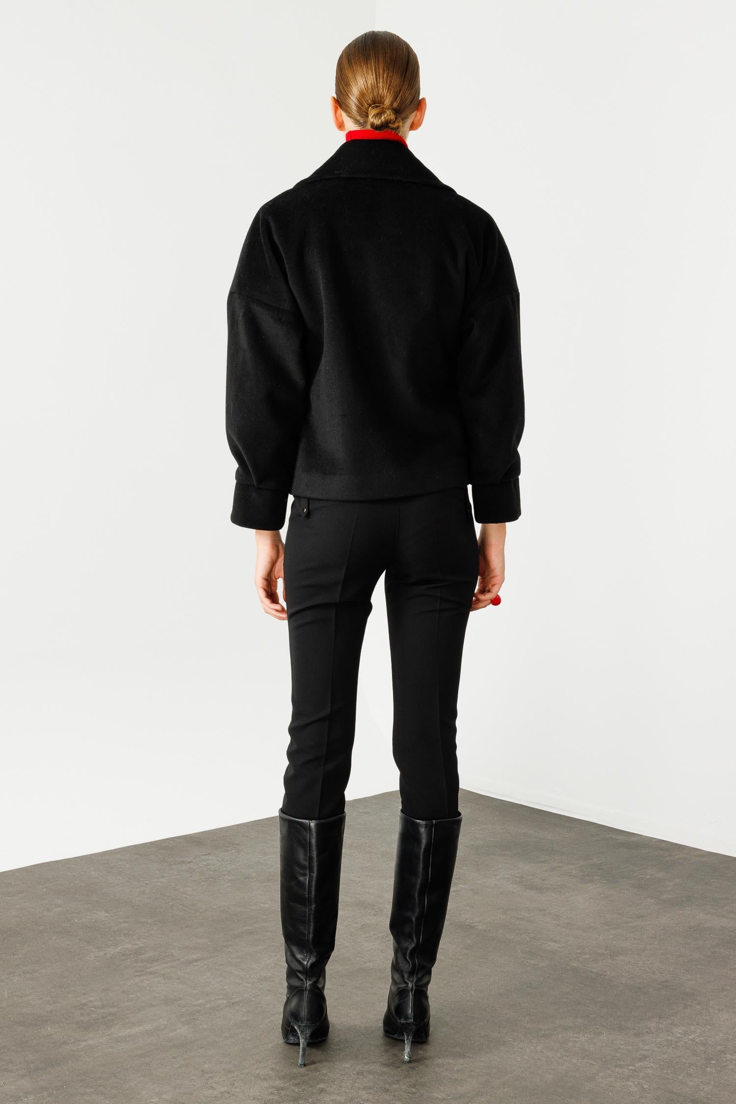 Modailgi  Kruvaze Dört Düğmeli Kısa Kaşe Kaban Siyah