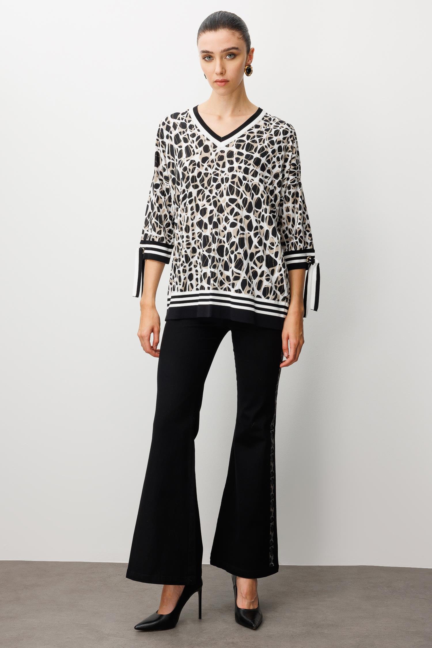 Modailgi  Leopar Desen V Yaka Kol Manşeti Bağcıklı Ribanalı Bluz Leopar