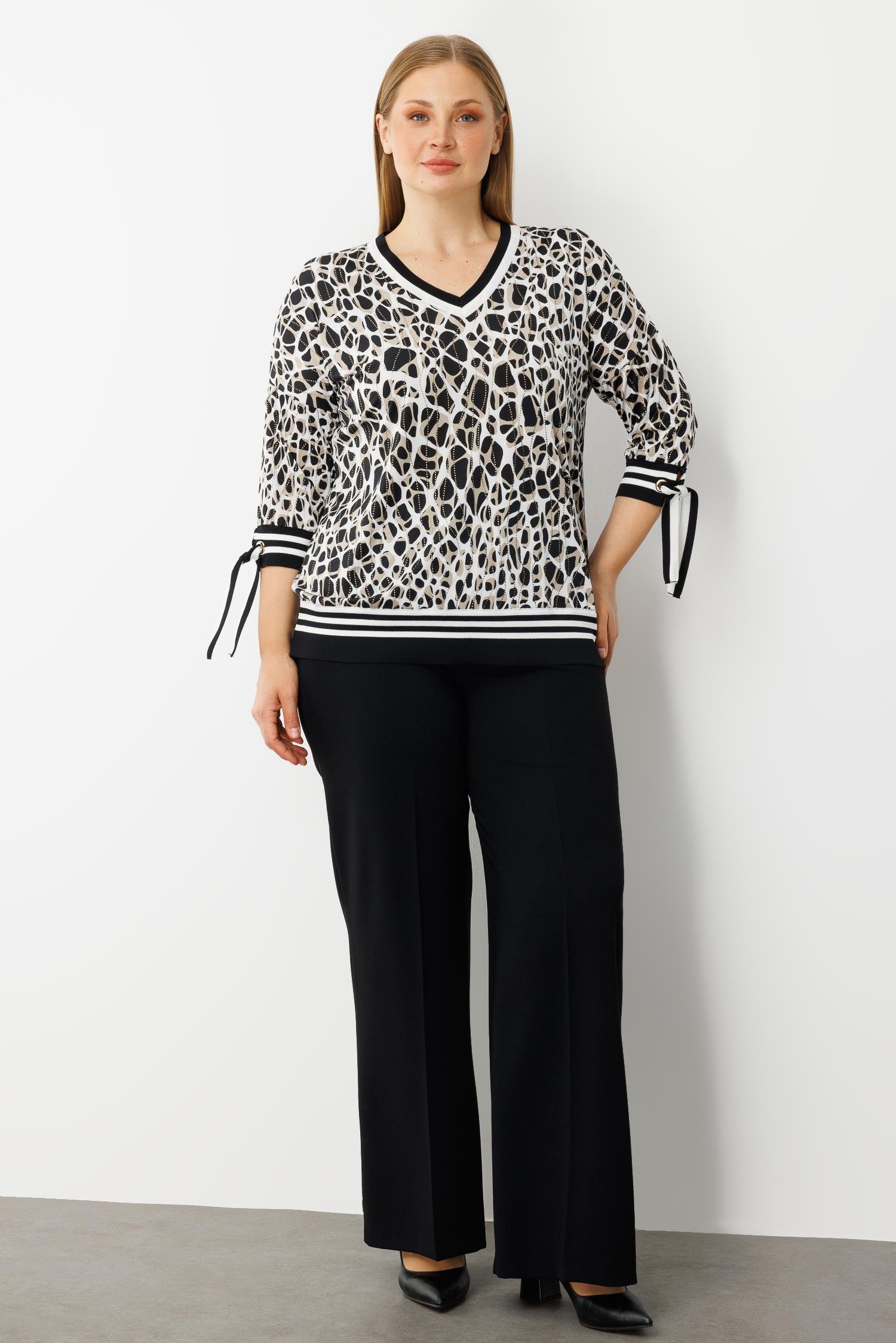 Modailgi  Leopar Desen V Yaka Kol Manşeti Bağcıklı Ribanalı Bluz Leopar