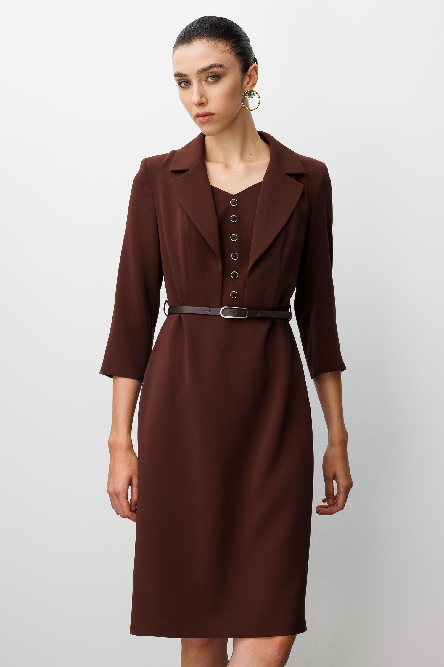 Modailgi  Mono Yaka Beli Kesik Ve Kemer Aksesuarlı Truvakar Kol Elbise Kahve