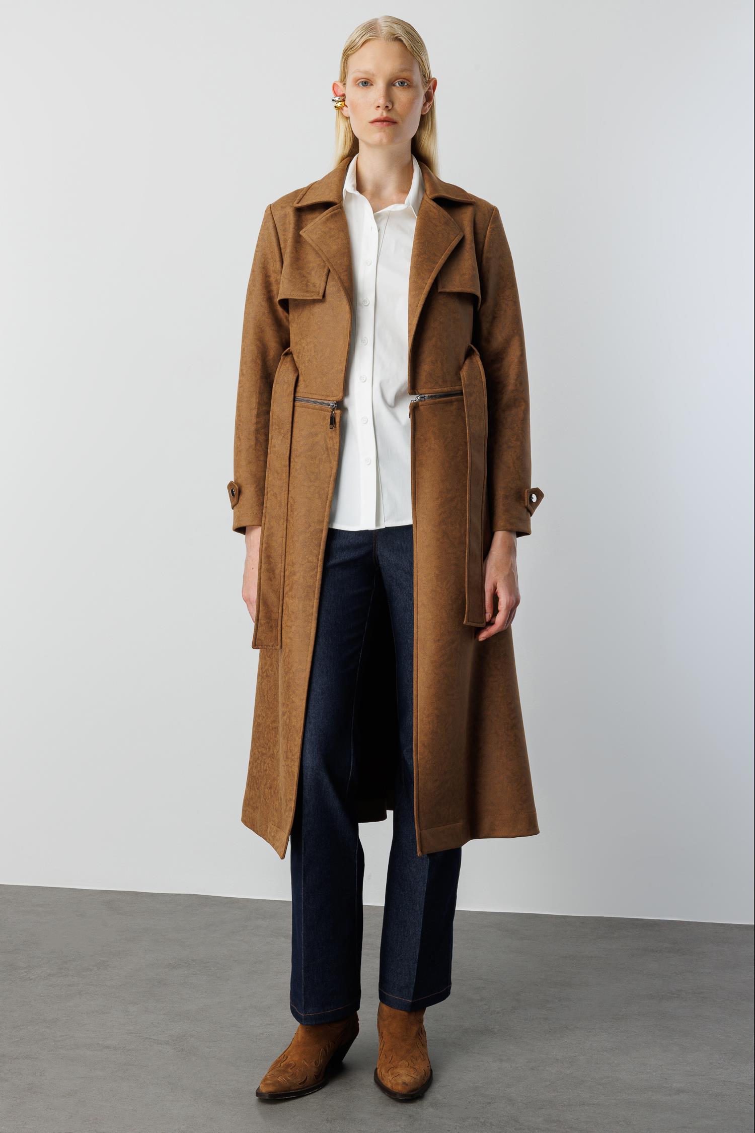 Modailgi  Mono Yaka Kuşaklı Koları Apoletli Belde Açılır Kapanır Çift Taraflı Fermuar Detaylı Astarsız Trençkot Taba