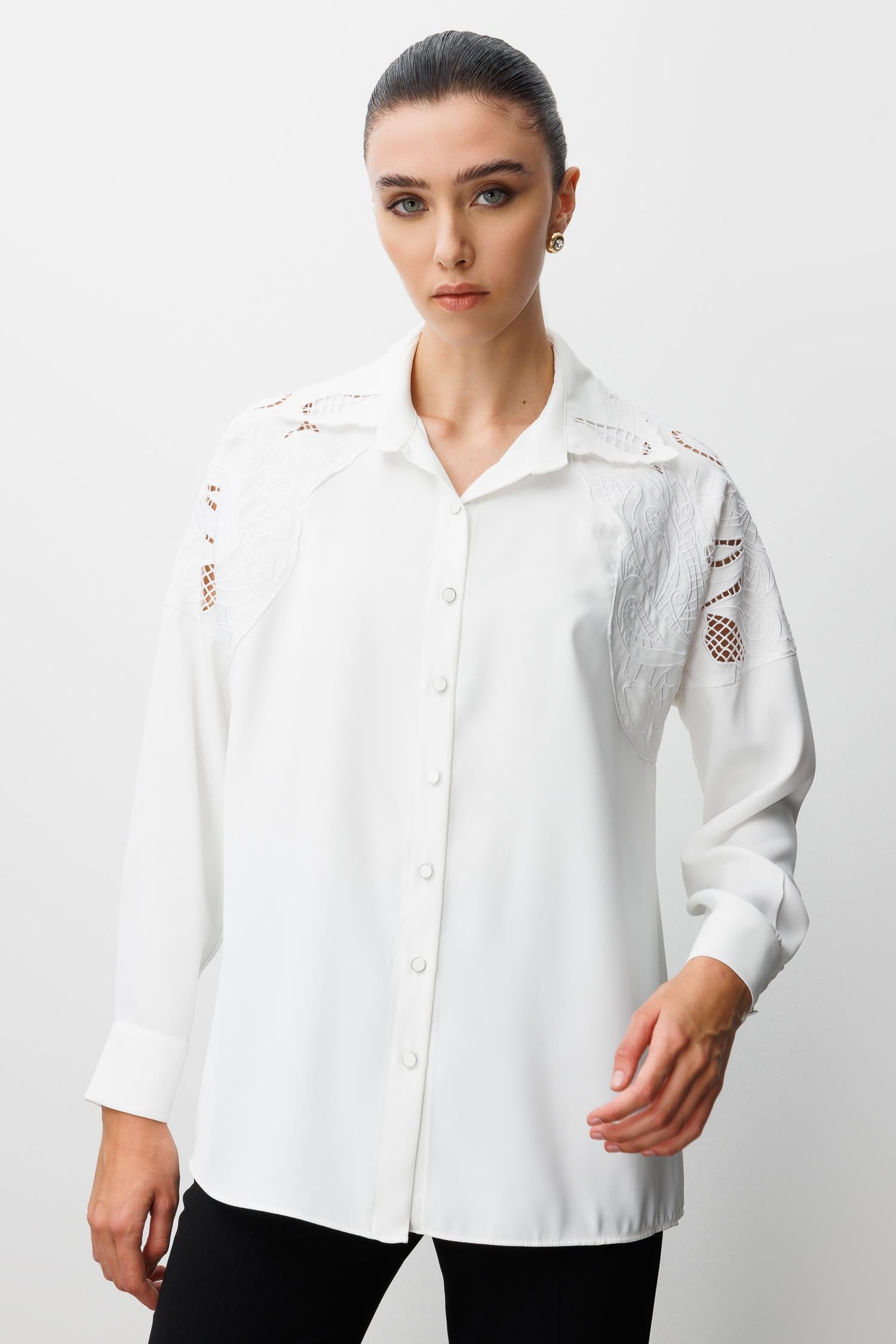 Modailgi  Nakış Detaylı Oversize Gömlek Ekru