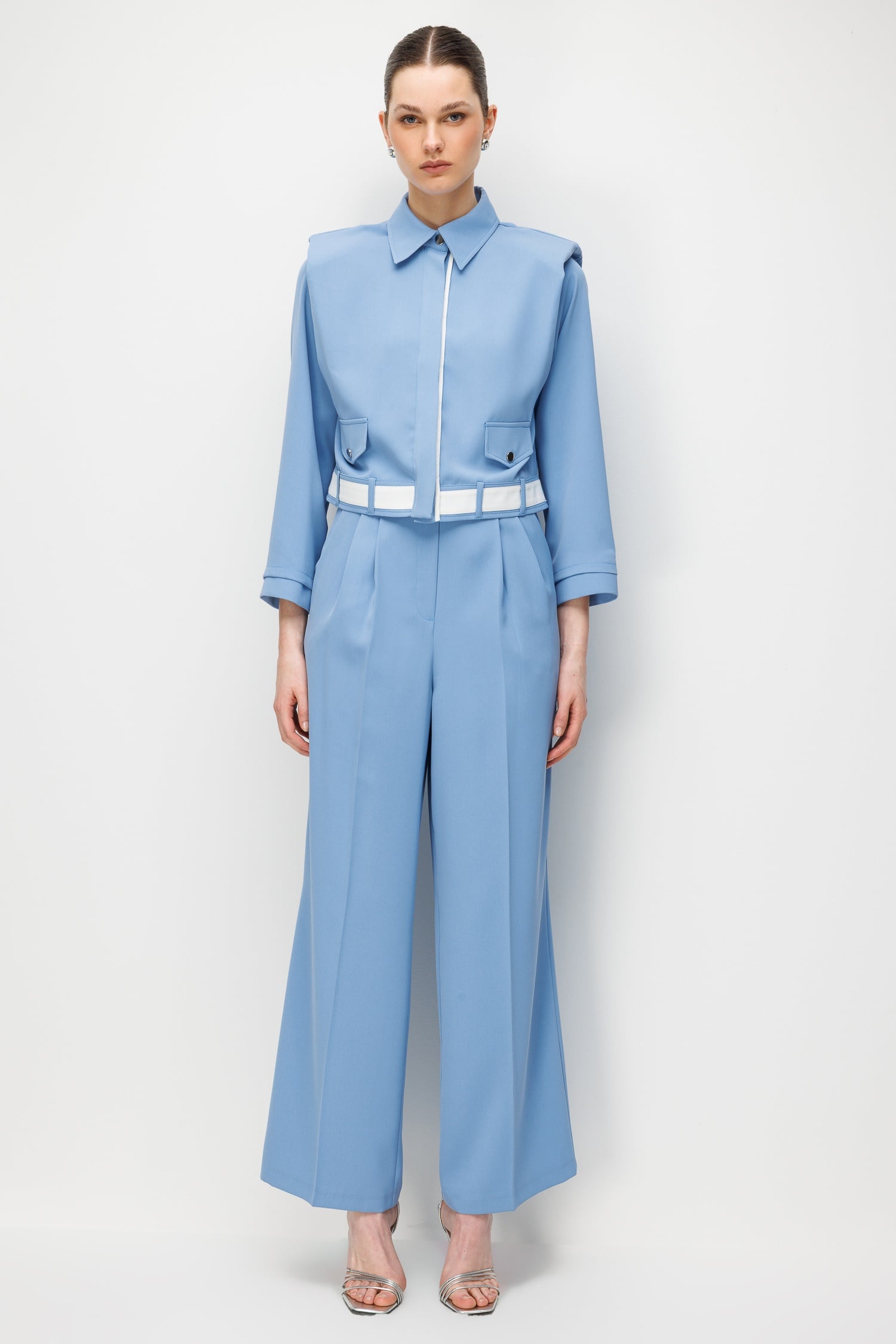 Modailgi  Omzu Vatkalı Çıtçıt Kapamalı Mont - 40104 Mavi