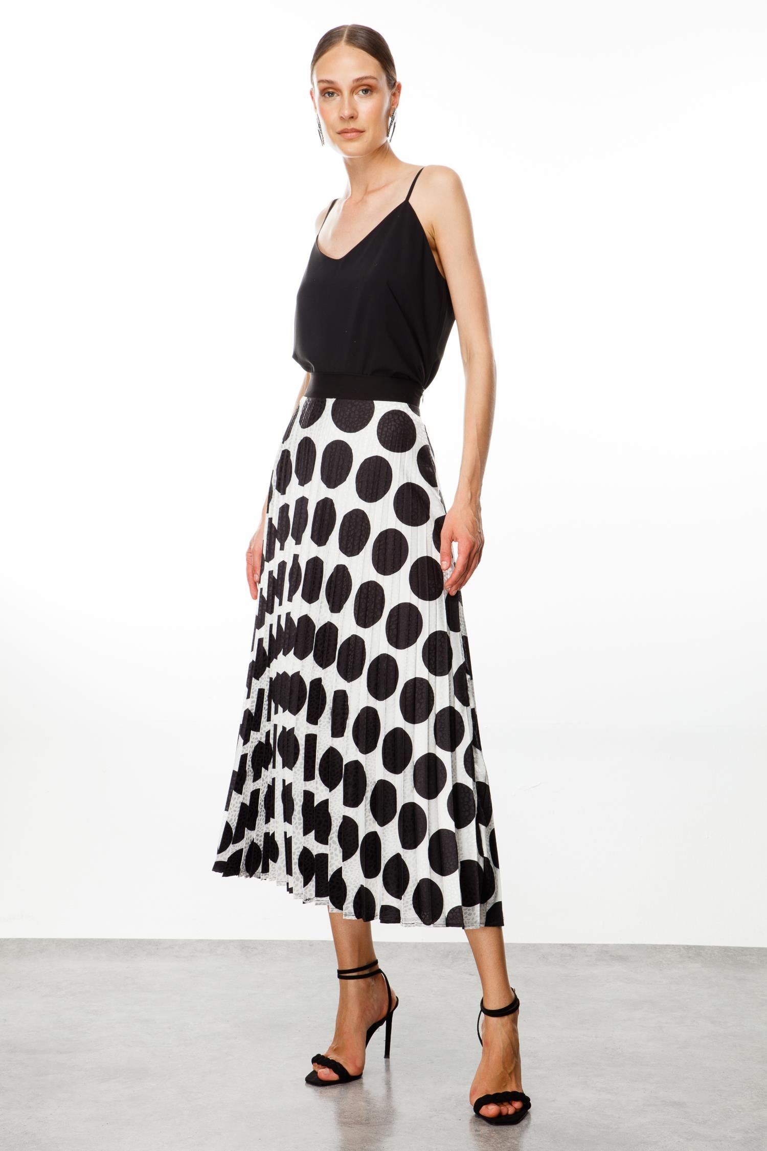 Modailgi  Puantiye Desen Jakarlı Uzun Plisoley Etek Ekru