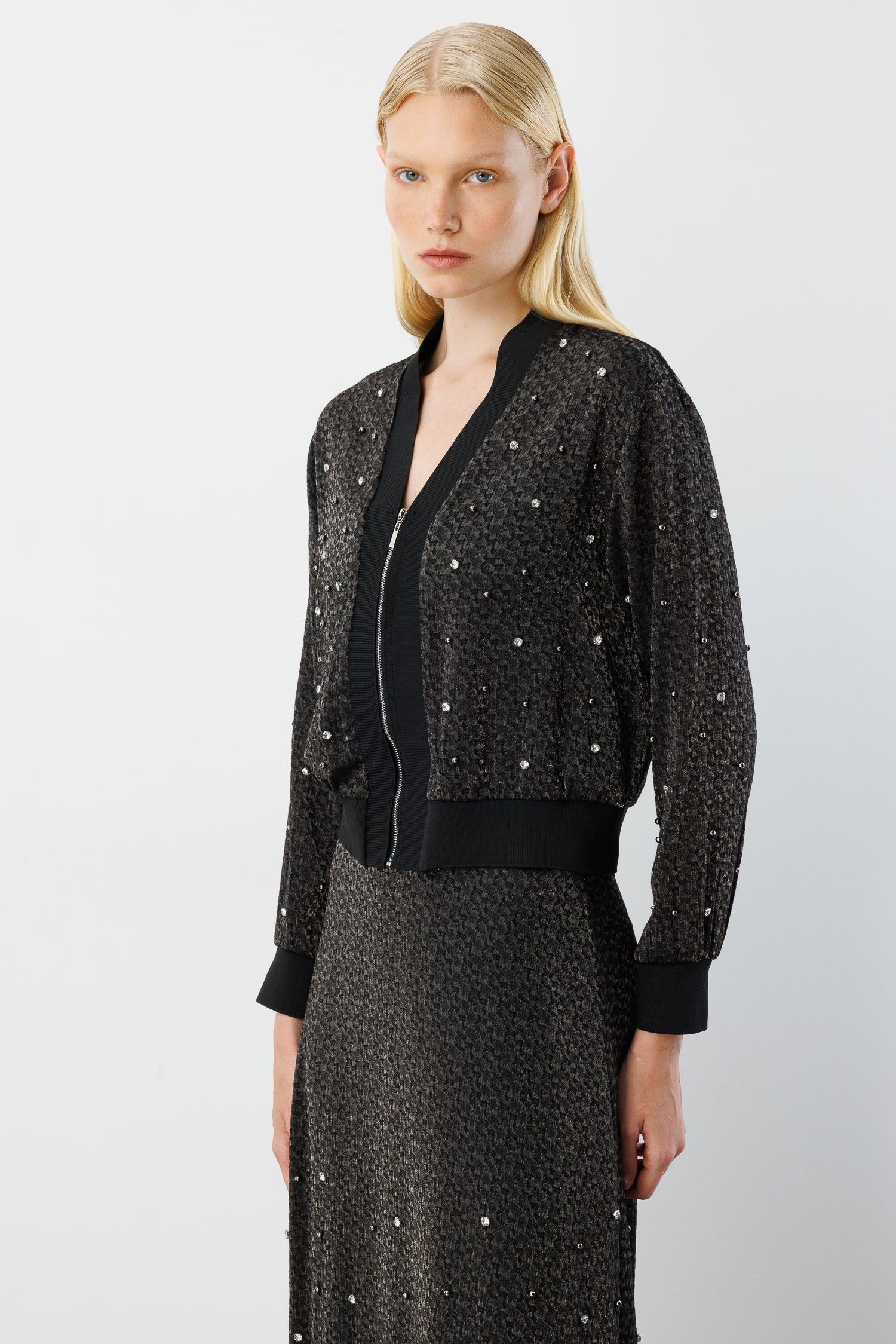 Modailgi  Ribana Ve Düz Kumaş Garni Detaylı Fermuar Kapamalı Kısa Gömlek - 30038 Siyah