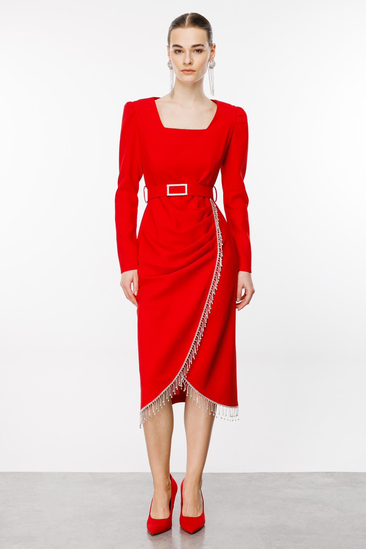 Modailgi  Saçak Taş Detaylı Anvelop Elbise Kırmızı