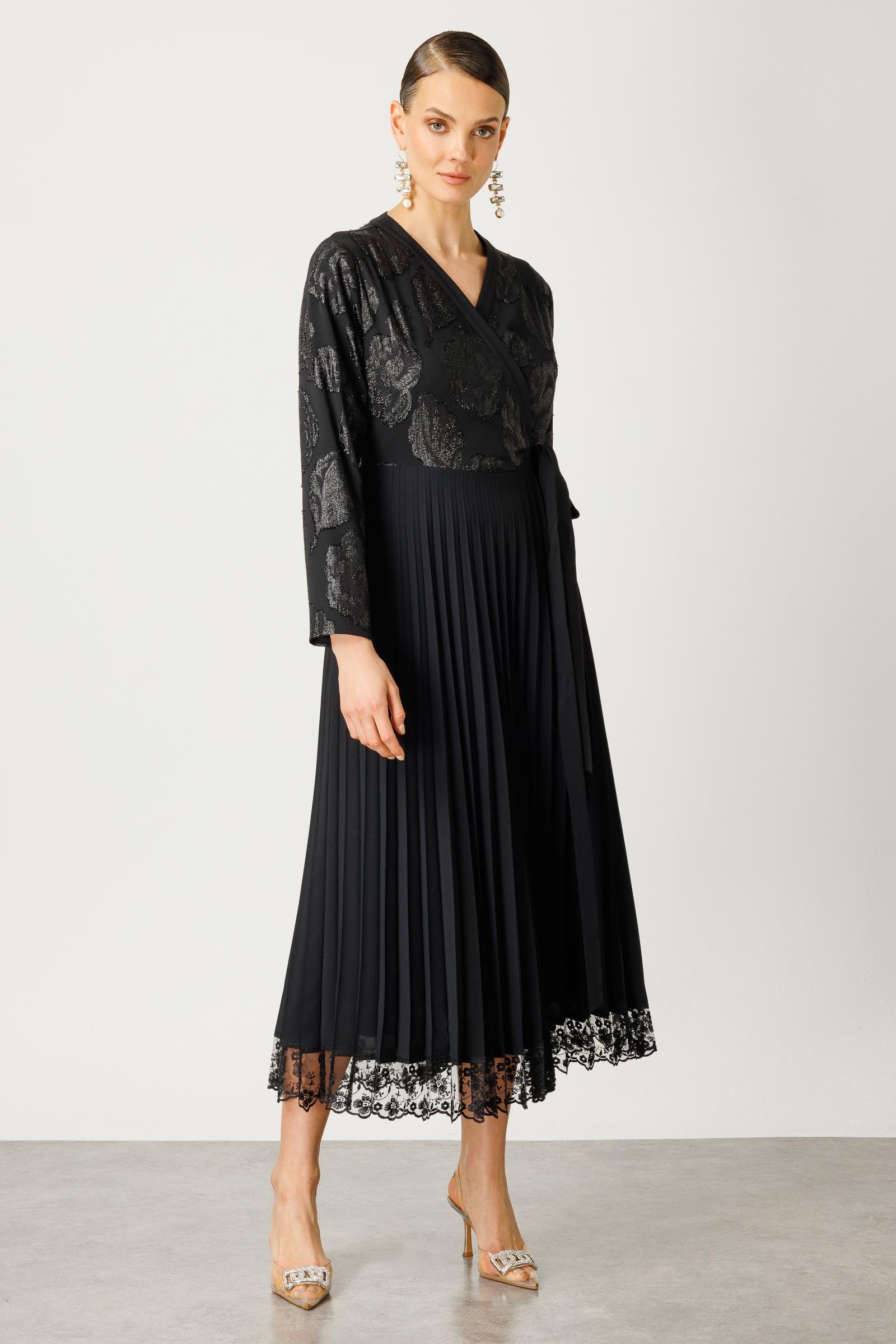 Modailgi  Simli Çiçek Jakarlı Eteği Plisoley Kruvaze Elbise Siyah