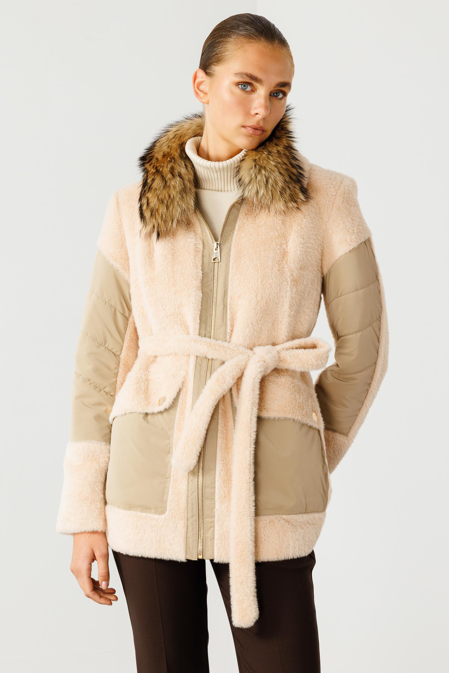 Modailgi  Yakası Kürklü Cep Kapaklı Peluş Kaban Camel