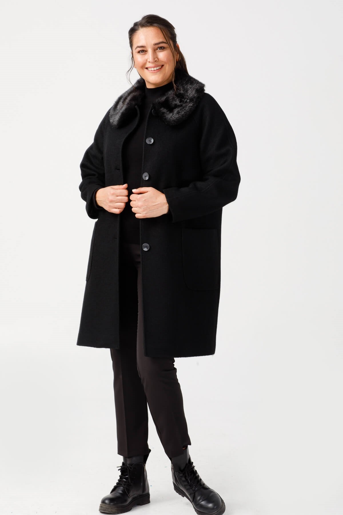 Modailgi  Yakası Kürklü Reglan Kol Kaban Siyah