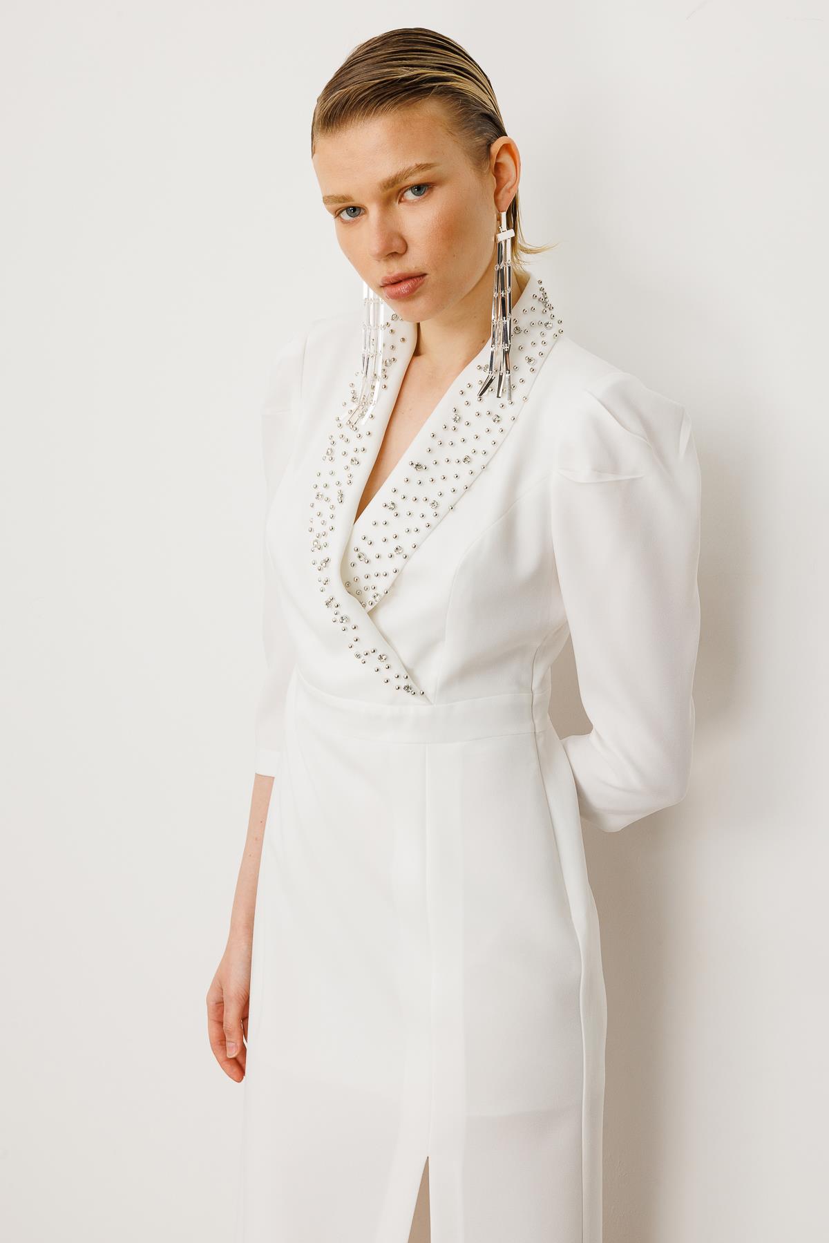 Modailgi  Yakası Taş İşlemeli Önden Yırtmaçlı Truvakar Kol Midiboy Elbise Ekru