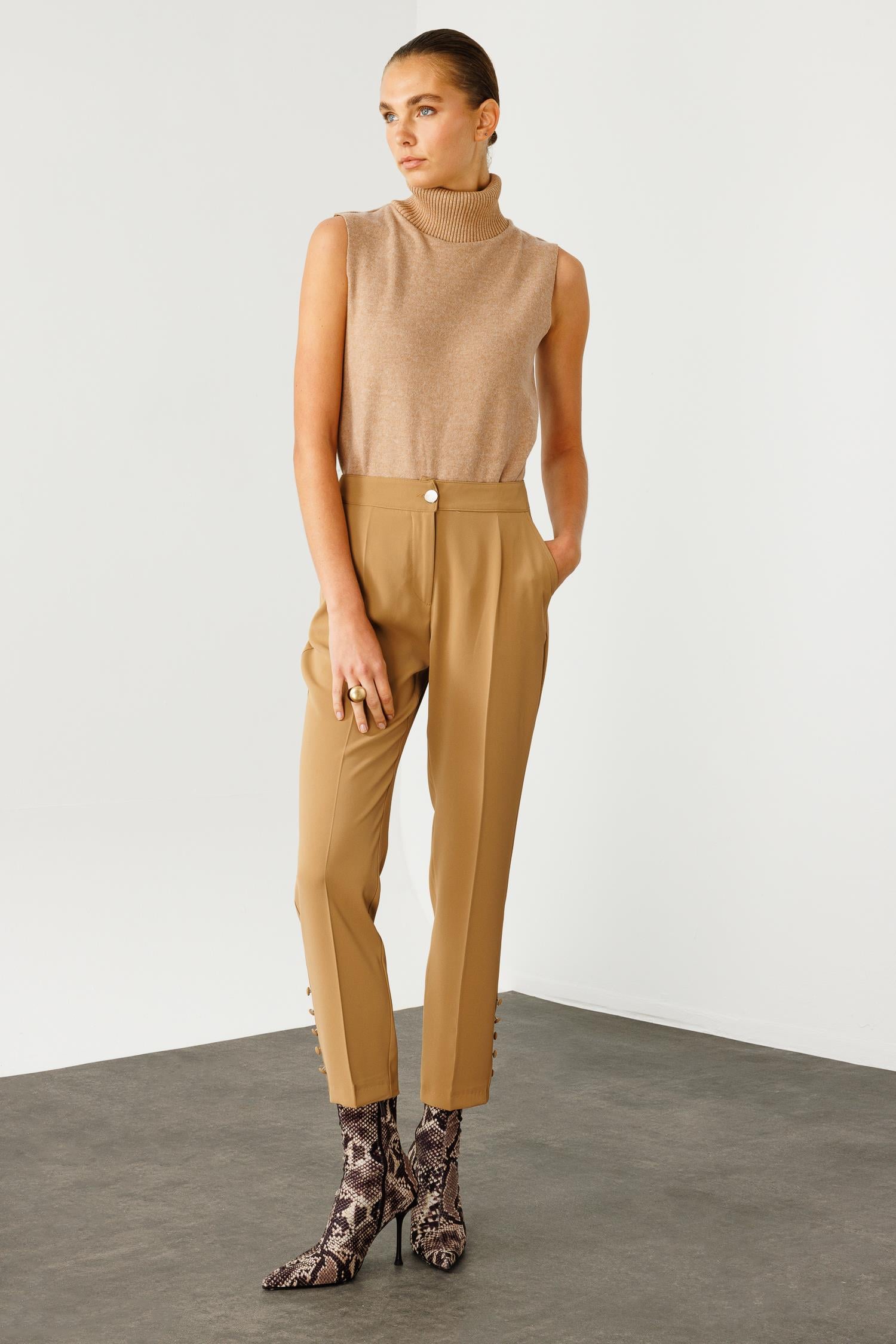 Modailgi  Yandan Cepli Paçası Düğme Detaylı Pantolon - 7061 Camel