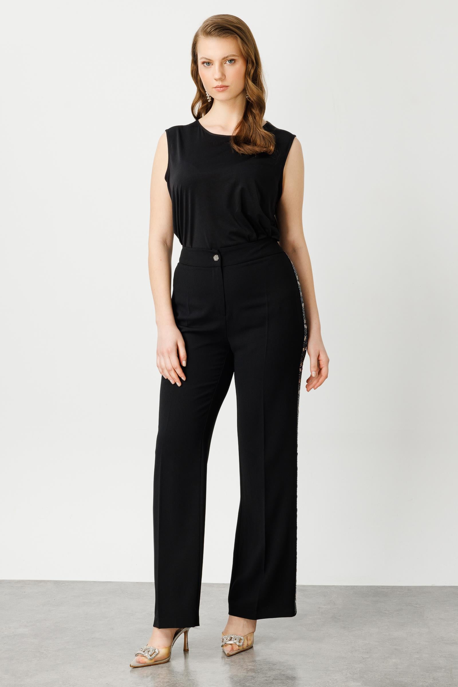 Modailgi  Yanları Taş Şeritli Geniş Paça Pantolon Siyah