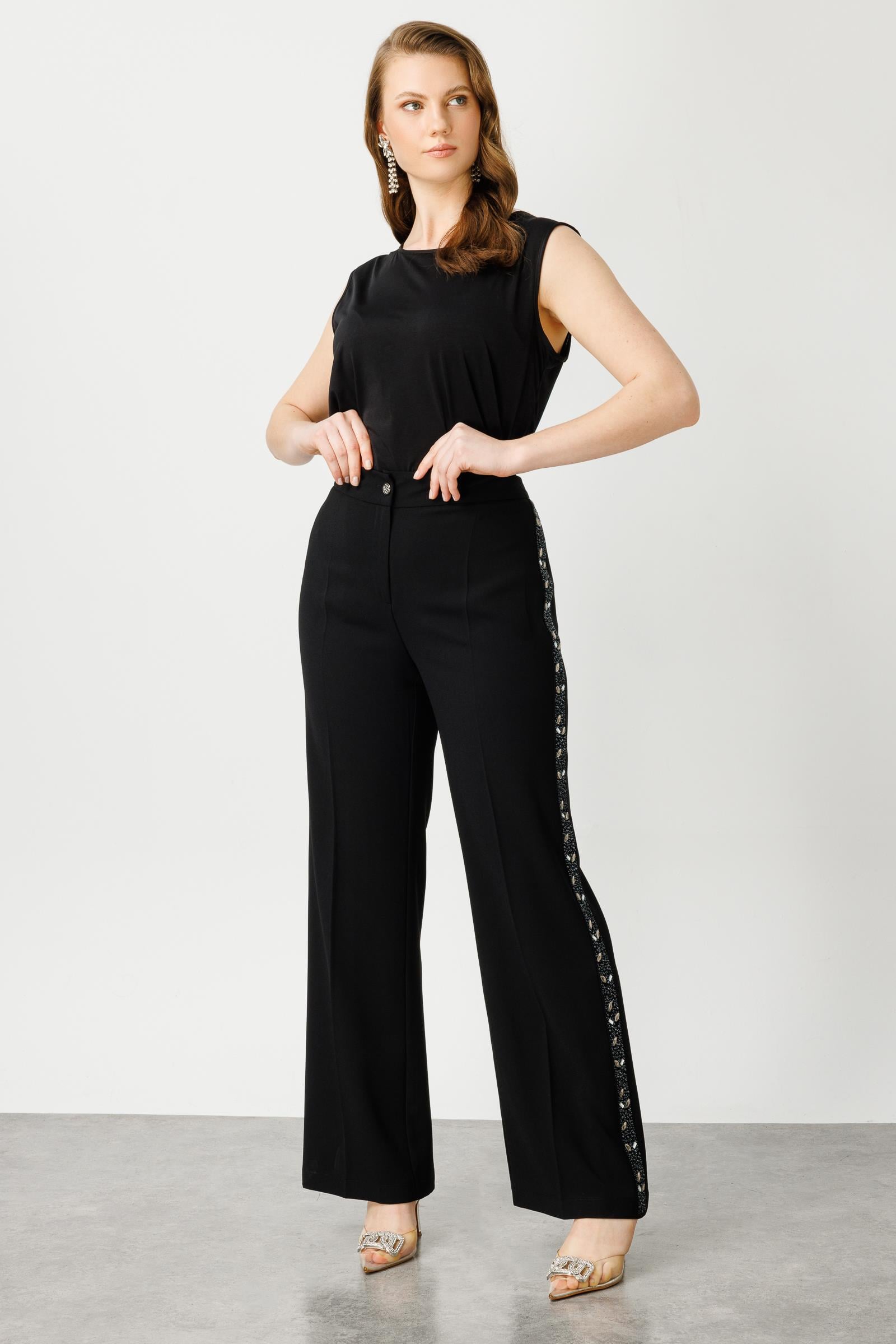 Modailgi  Yanları Taş Şeritli Geniş Paça Pantolon Siyah