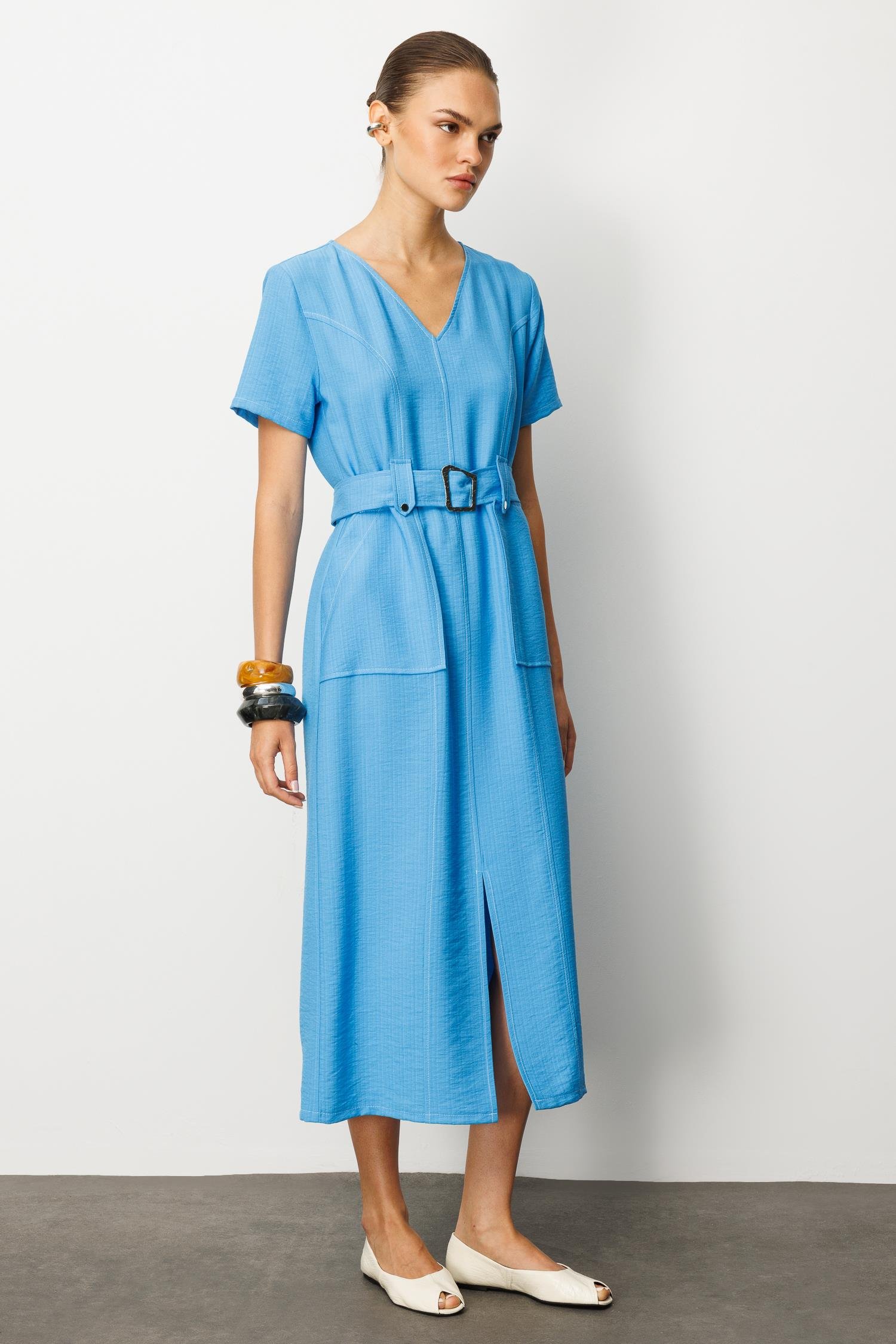 Modailgi  Yarım Kol V Yaka Kuşak Kemer Bağlamalı Yandan Cepli Midi Boy Elbise Mavi