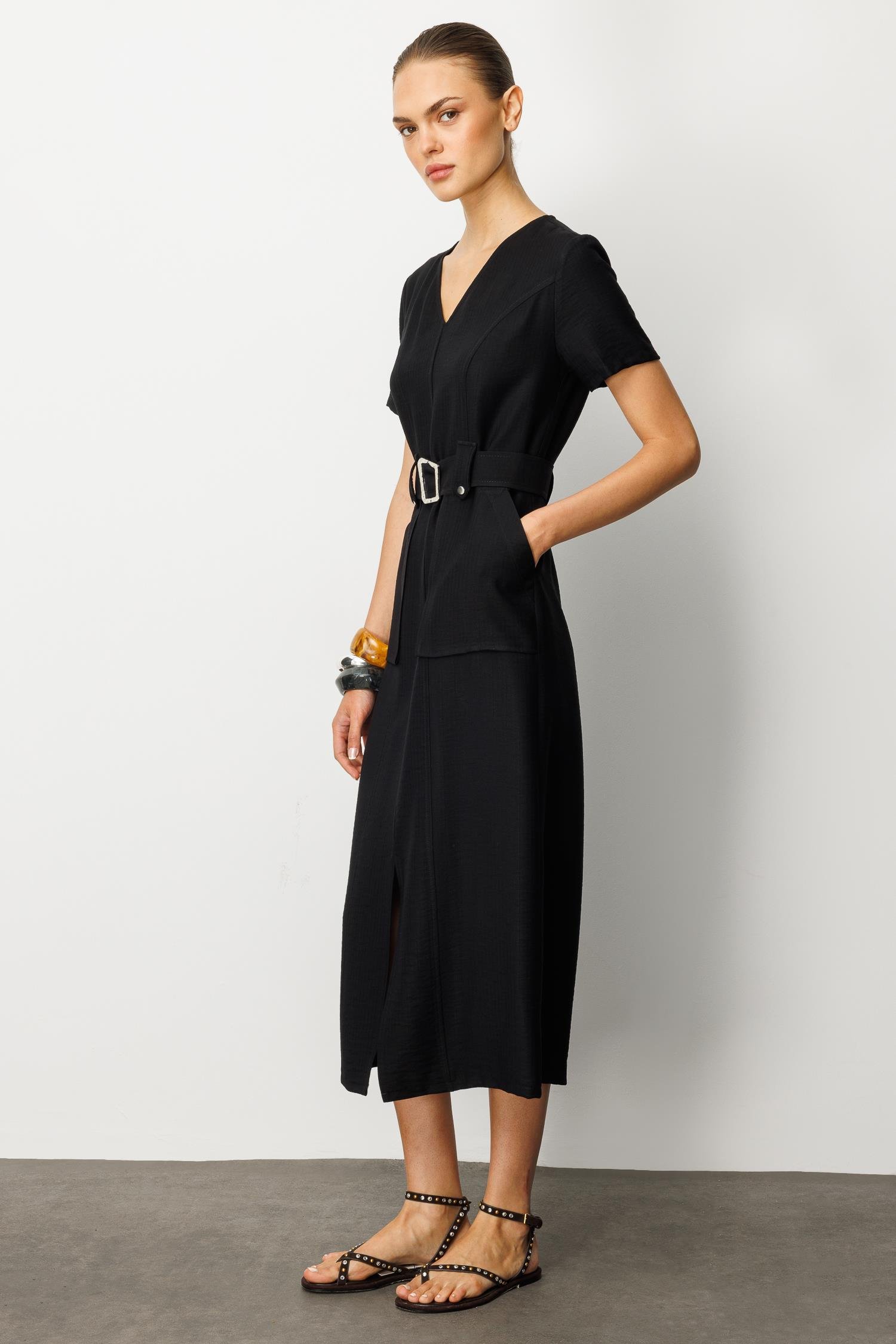 Modailgi  Yarım Kol V Yaka Kuşak Kemer Bağlamalı Yandan Cepli Midi Boy Elbise Siyah