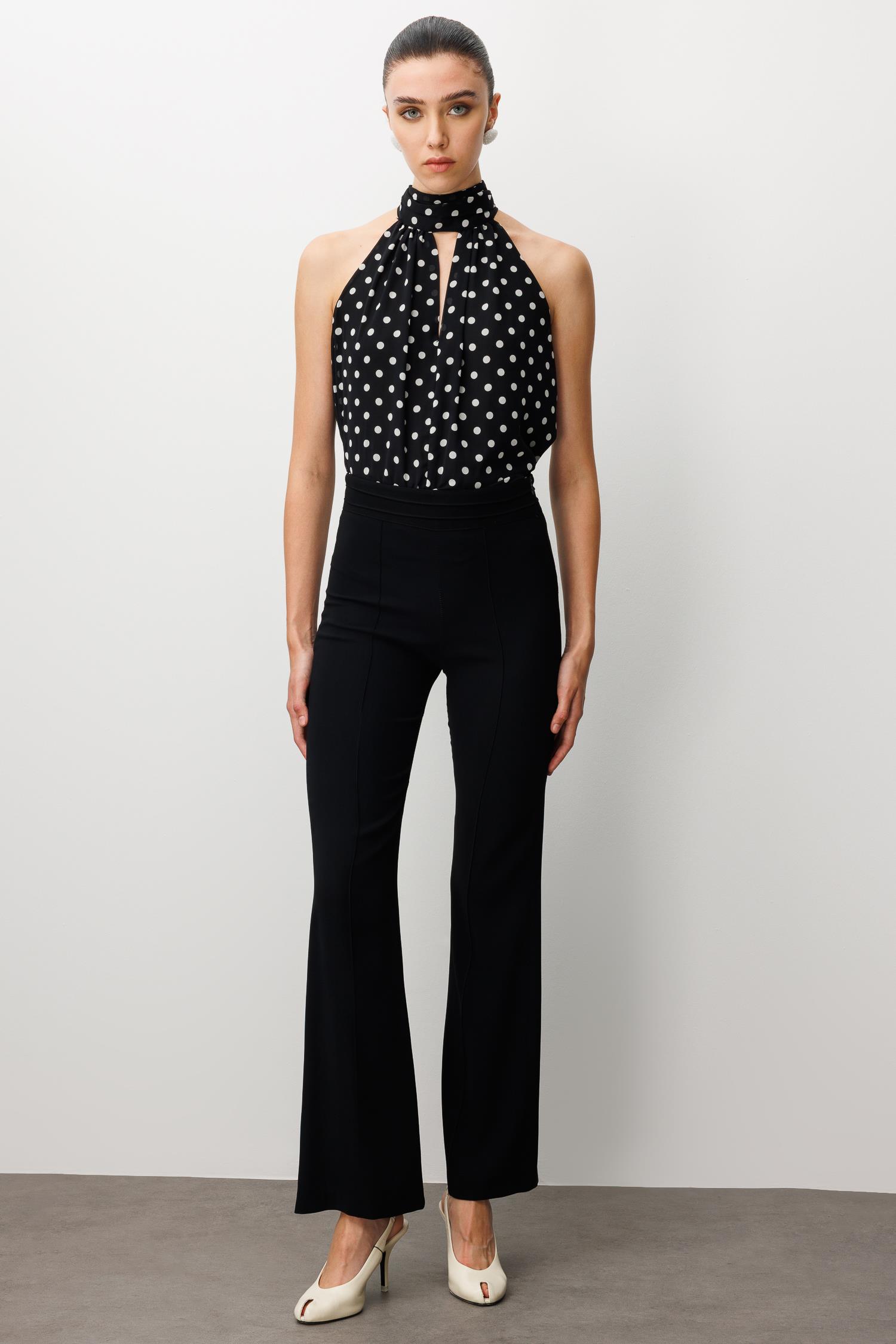 Modailgi  Yüksek Bel Nevrüllü İspanyol Paça Pantolon Siyah