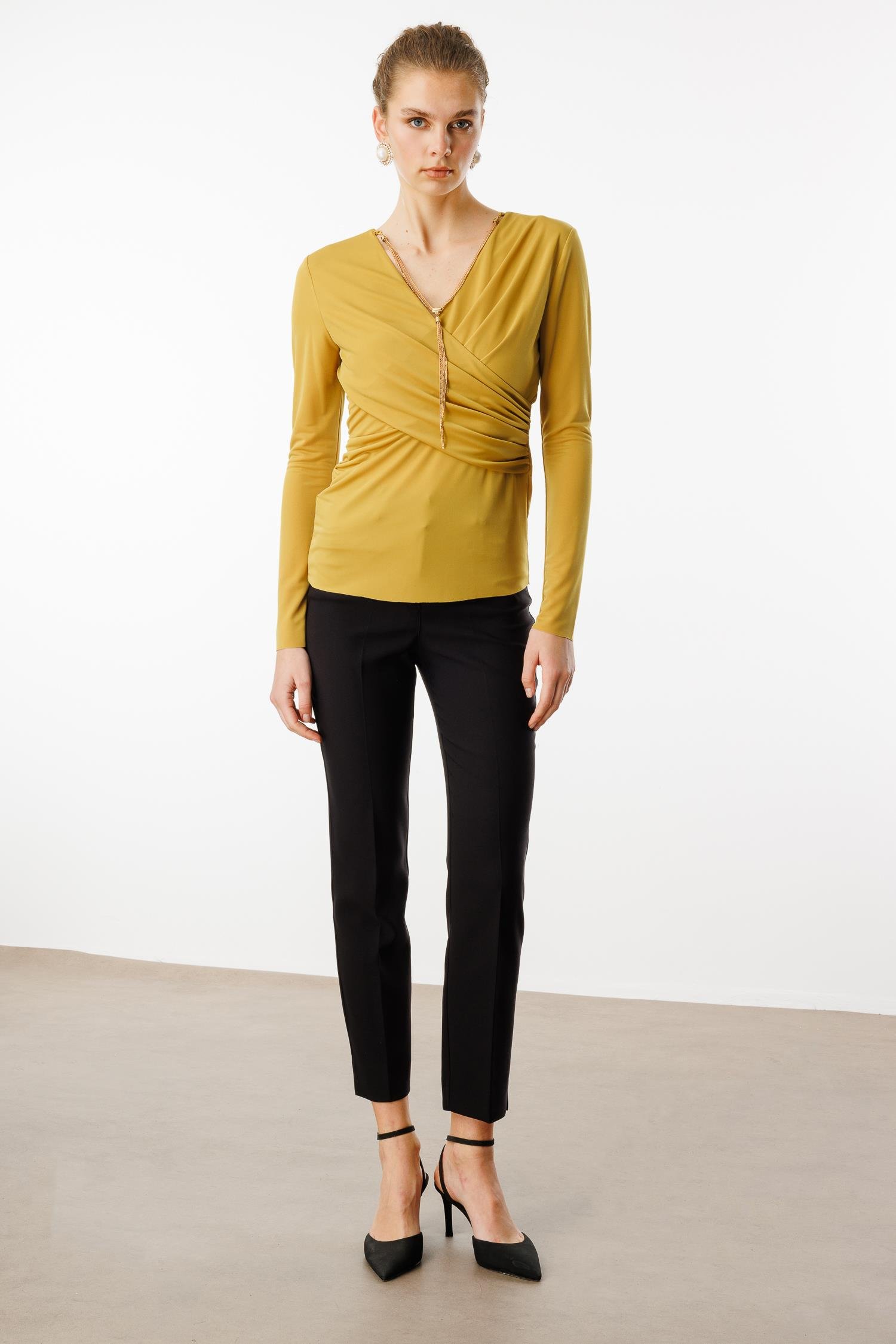 Modailgi  Zincir Aksesuarlı Uzun Kollu Kruvaze Bluz Safran