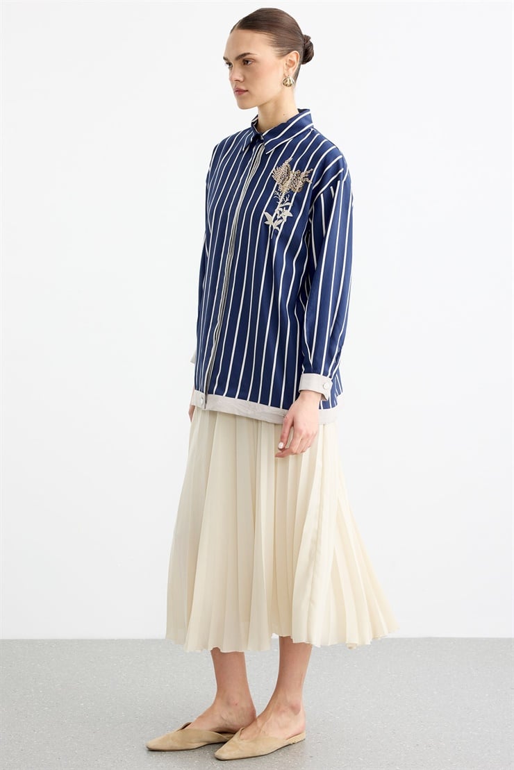 Cep Üstünde Boncuklu Nakış detaylı Çizgili Gömlek LACİVERT