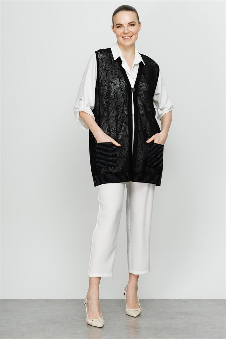 Çiçek Ajurlu Kısa Triko Yelek-SİYAH