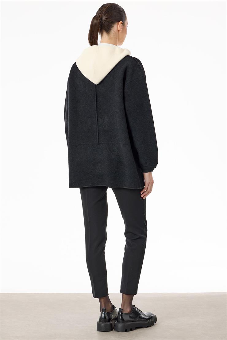 Çift Yaka Detaylı Triko Kaban SİYAH