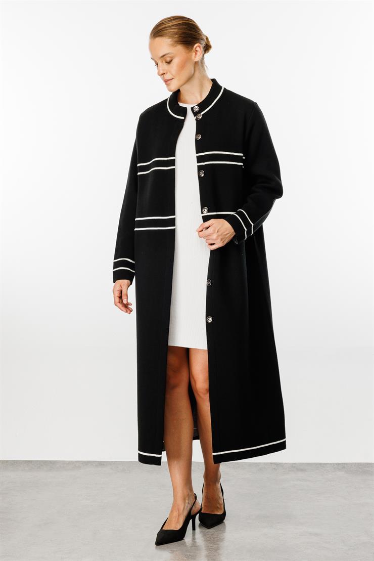 Çizgi Detaylı Sıfır Yaka Pardesü-Siyah-Ekru