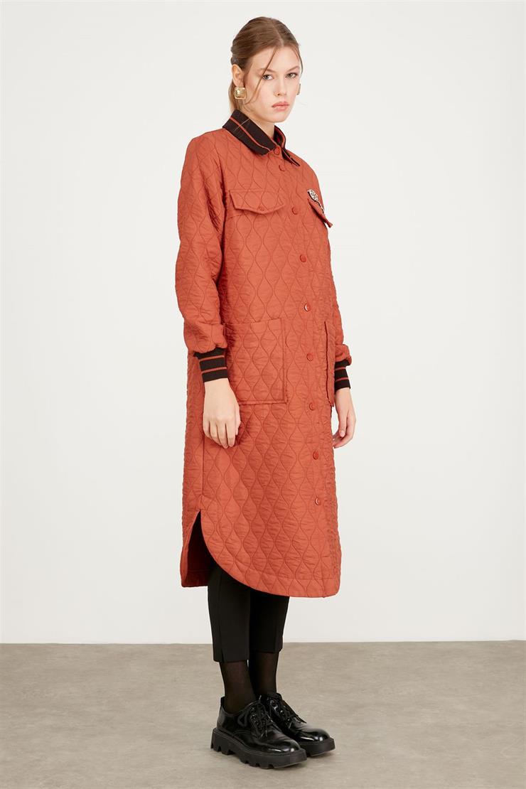 Çizgili Triko Detaylı Kapütone Kaban KİREMİT