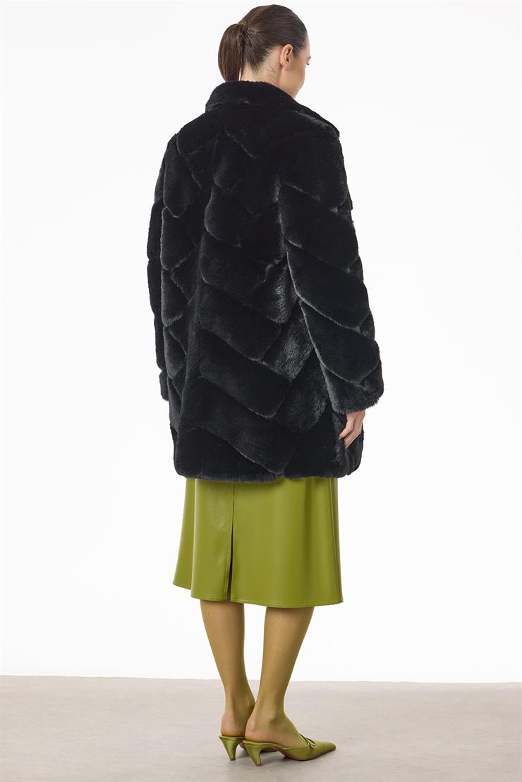 Deri Detaylı Verev Çizgili Kürk Kaban SİYAH