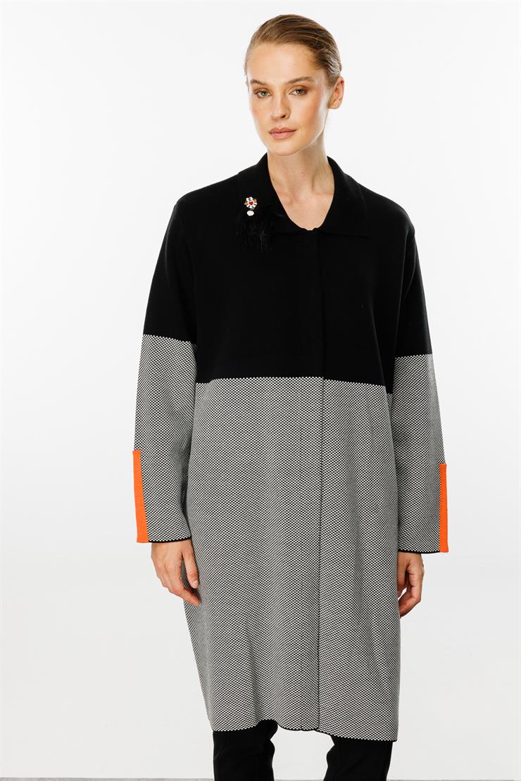 Desenli Gömlek Yaka Triko Hırka-Siyah-Ekru