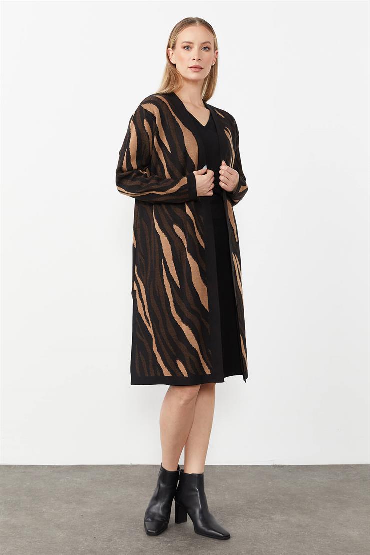 Desenli Yırtmaç Detaylı Triko Hırka-Siyah - Camel