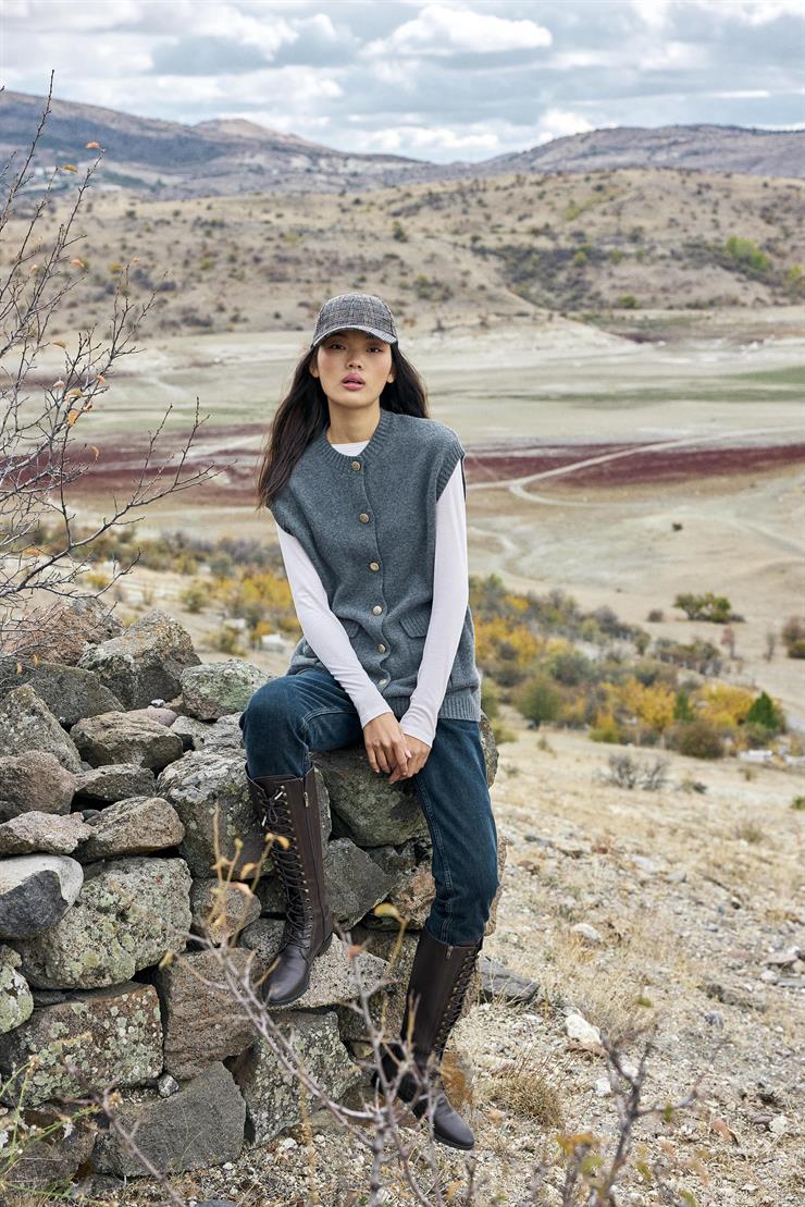 Düğme Ve Cep Detaylı Yün Süveter ANTRASİT