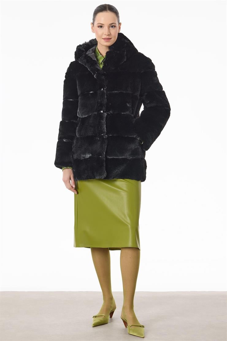 Enine Çizgili Kapşonlu Kürk Kaban SİYAH