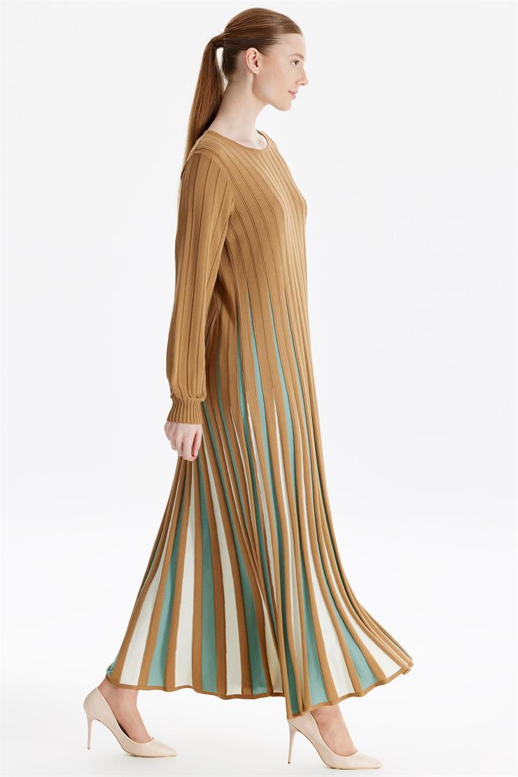 Etekleri Renk Geçişli Elbise CAMEL