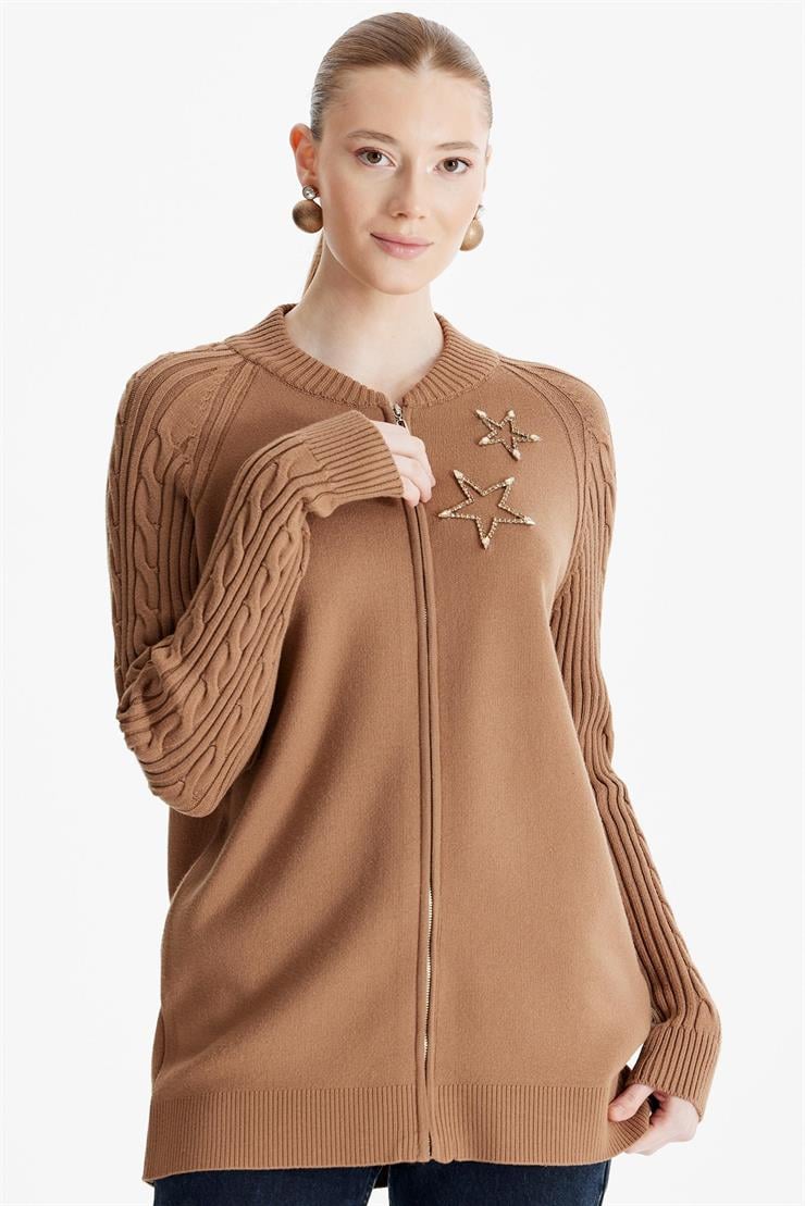 Fermuarlı Kolları Saç Örgülü Hırka CAMEL