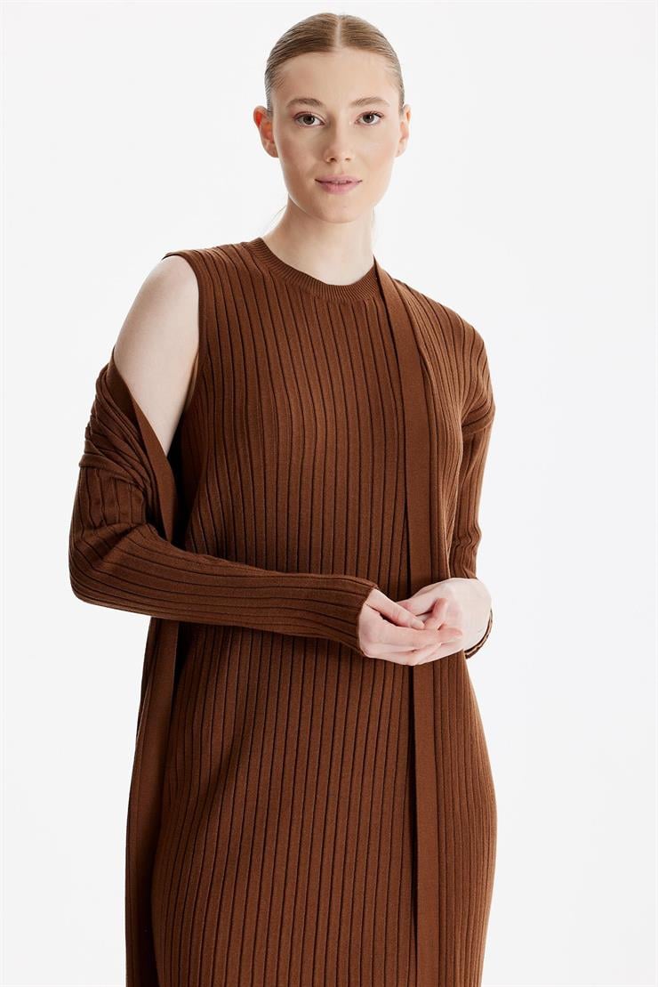 HIRKA KOMBİNLİ TRİKO ELBİSE KAHVE