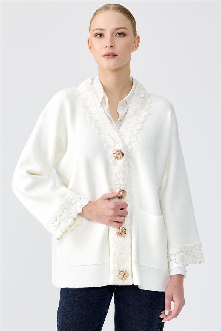 Kol Ve Pat Detaylı Düğmeli Triko Hırka EKRU