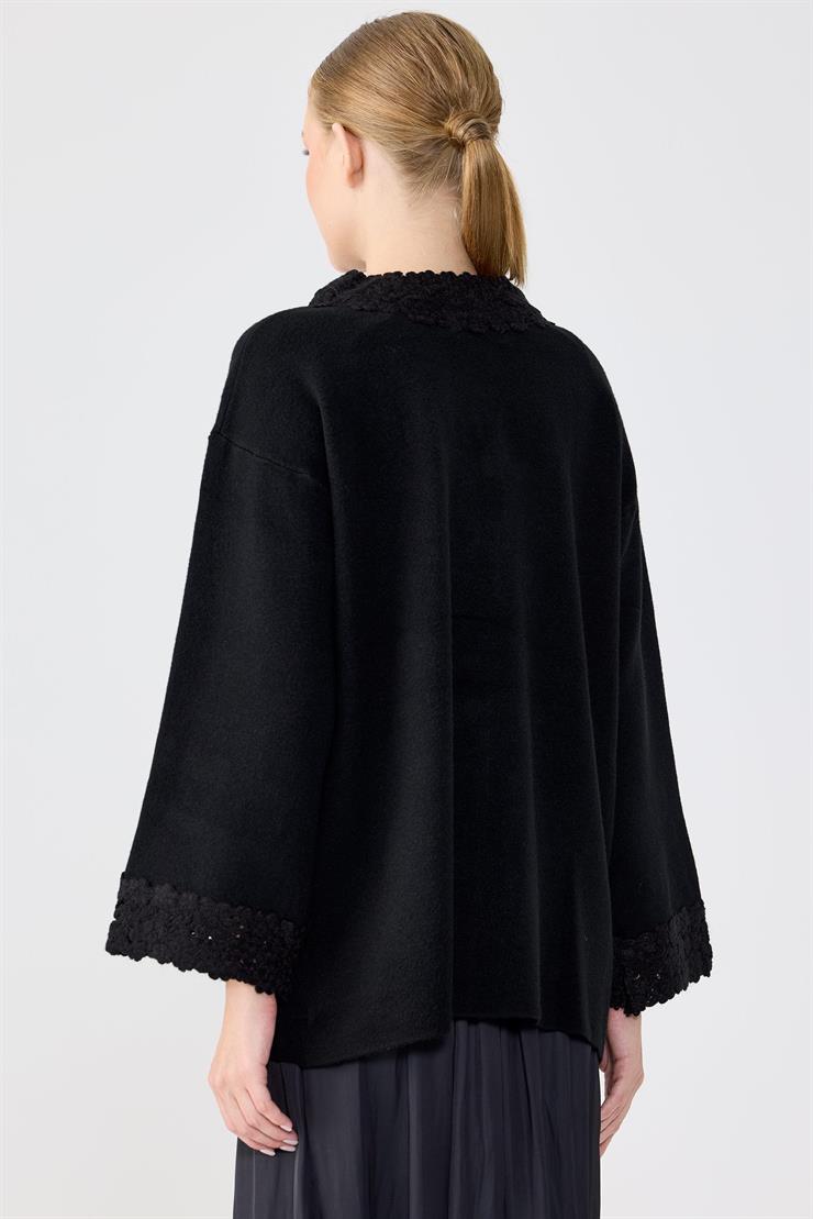 Kol Ve Pat Detaylı Düğmeli Triko Hırka SİYAH