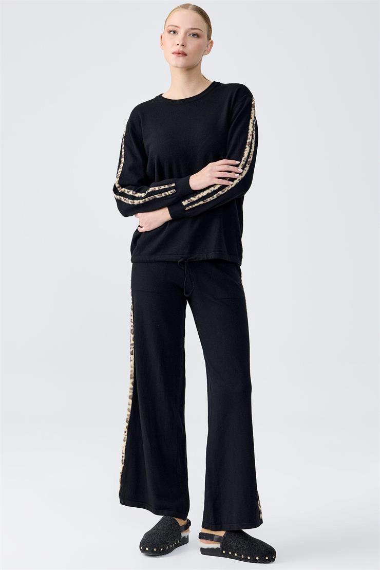 Leopar Şeritli Pantolonlu Triko Takım SİYAH